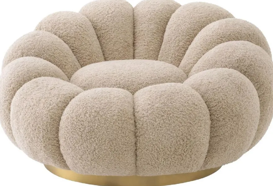 Casa Padrino Luxus Drehsessel Sandfarben / Messing 115 x 118 x H. 67 cm - Wohnzimmer Sessel - Lounge Sessel - Wohnzimmer Möbel - Luxus Möbel - Wohnzimmer Einrichtung - Luxus Einrichtung