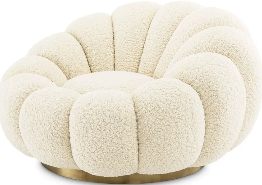 Casa Padrino Luxus Drehsessel Creme / Messing 115 x 118 x H. 67 cm - Wohnzimmer Sessel - Lounge Sessel - Wohnzimmer Möbel - Luxus Möbel - Wohnzimmer Einrichtung - Luxus Einrichtung - Möbel Luxus