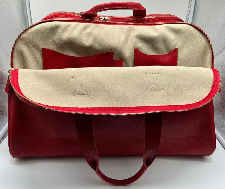 Casa Padrino Luxus Echtleder Reisetasche Rot / Gold 50 cm - Made in Italy