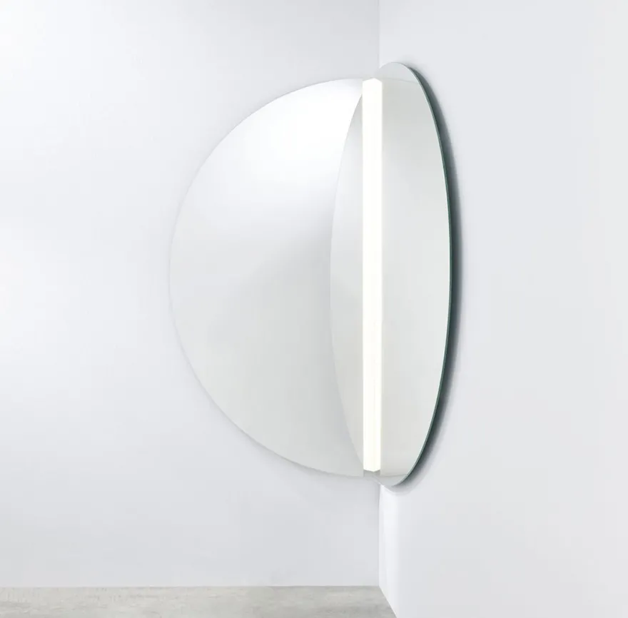 Casa Padrino Luxus Eckspiegel 150 x 3,5 x H. 150 cm - Eck Wandspiegel mit LED Streifen - Hotel Spiegel - Boutique Spiegel - Luxus Qualität
