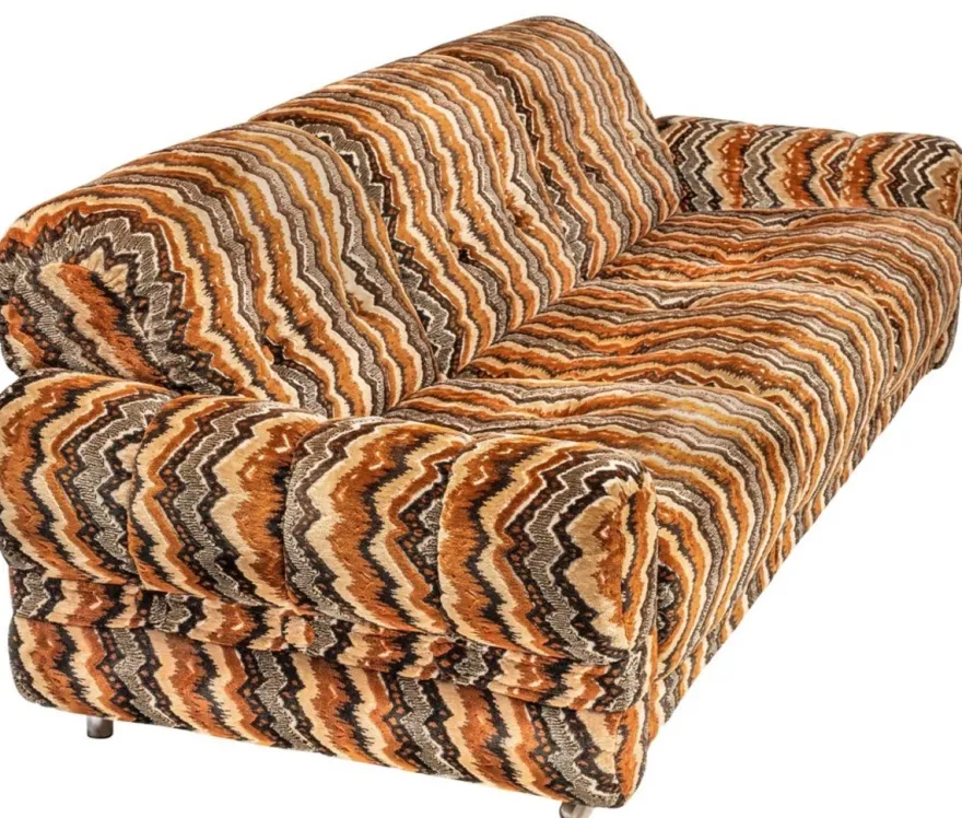 Casa Padrino Luxus 70er Jahre Design Sofa Beige / Braun / Schwarz 228 x 93 x H. 70 cm - Retro Wohnzimmer Sofa mit Rollen - 70er Jahre Design Wohnzimmer Möbel