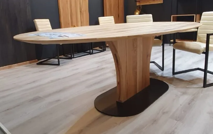 Casa Padrino Luxus Esstisch Naturfarben / Schwarz 240 x 120 x H. 77 cm - Ovaler Massivholz Küchentisch - Massivholz Möbel - Esszimmer Möbel - Luxus Möbel - Luxus Einrichtung