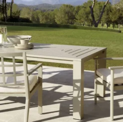 Casa Padrino Luxus Esstisch Sandfarben 240 x 105 x H. 74,5 cm - Wetterbeständiger Aluminium Tisch - Garten Tisch - Terrassen Tisch - Garten Möbel - Terrassen Möbel - Luxus Qualität