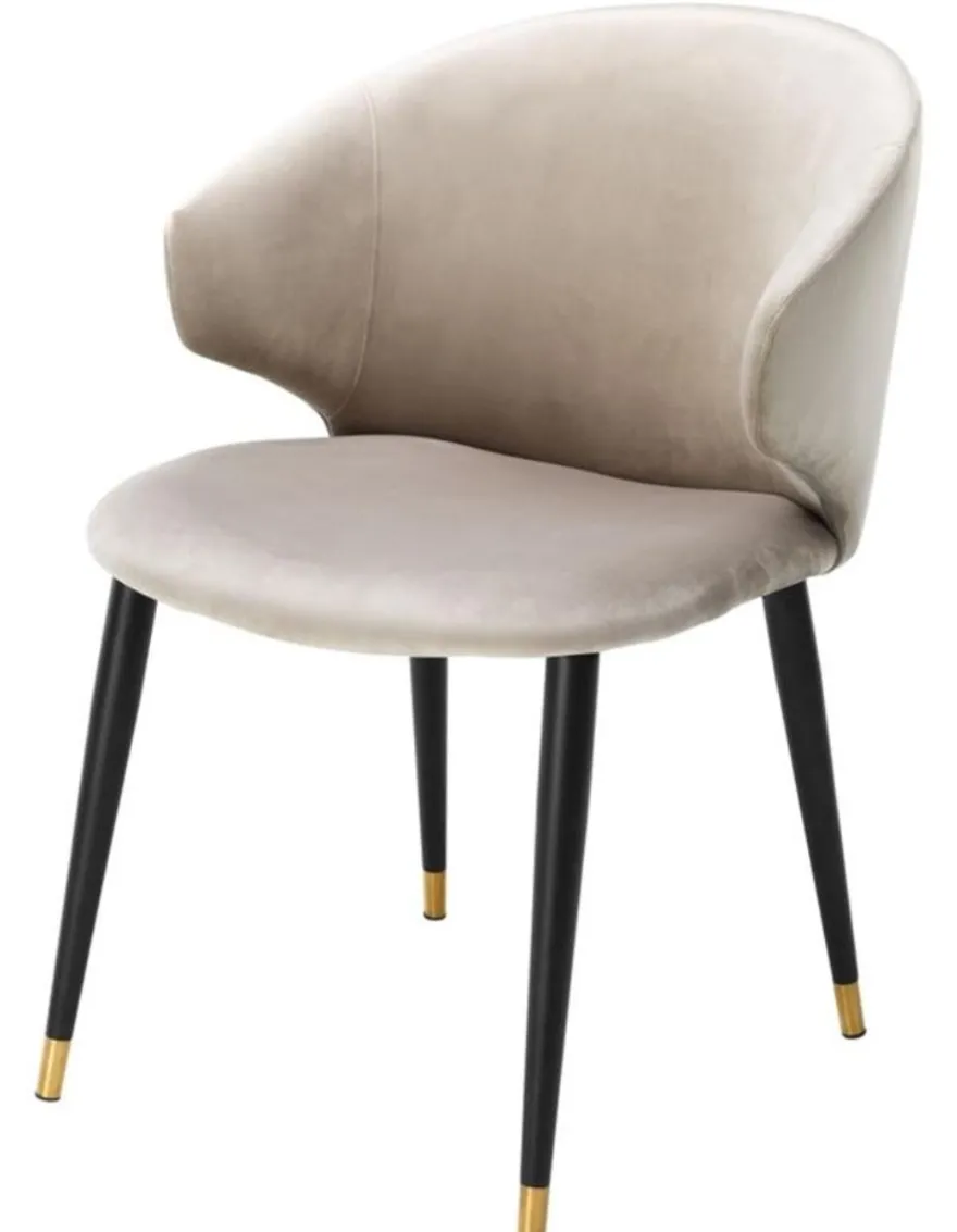 Casa Padrino Luxus Esszimmerstuhl mit Armlehnen Beige / Schwarz / Gold 57 x 66 x H. 83 cm - Esszimmermöbel