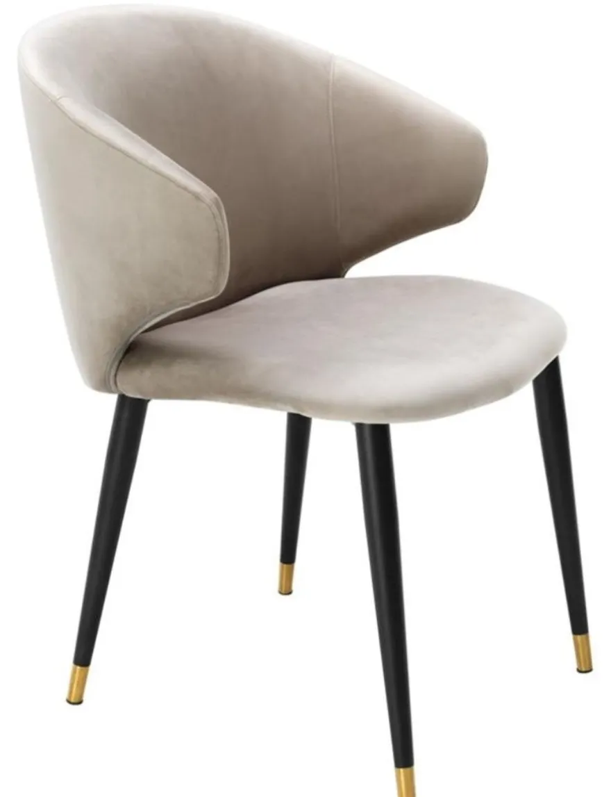 Casa Padrino Luxus Esszimmerstuhl mit Armlehnen Beige / Schwarz / Gold 57 x 66 x H. 83 cm - Esszimmermöbel