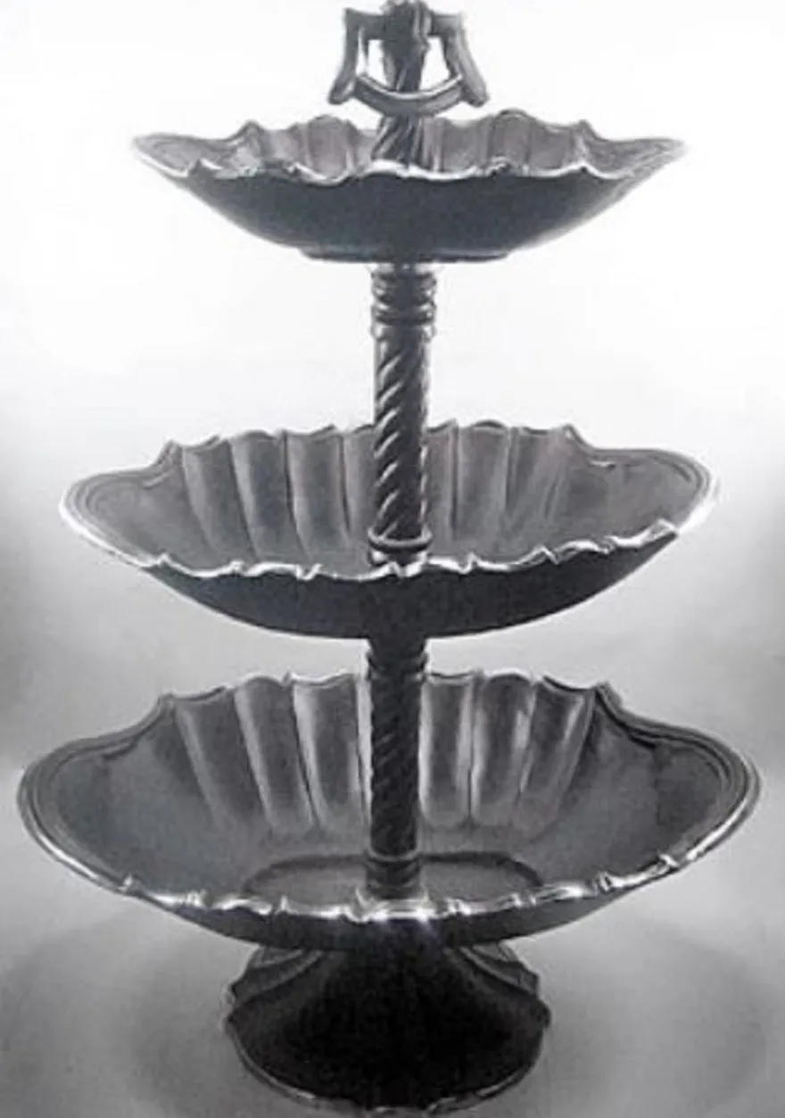 Casa Padrino Luxus Etagere 3-Stufig Schwarz / Silber 59 x 42 x H. 85 cm - Gastronomie Accessoires