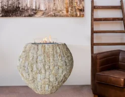 Casa Padrino Luxus Ethanol Kamin mit einem keramischen Bioethanolbrenner Naturfarben / Weiß 90 x 40 x H. 85 cm - Freistehender Naturstein Kamin im Design einer Vase