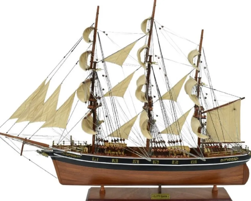 Casa Padrino Luxus Flaggschiff Cutty Sark Braun / Schwarz / Weiß 70 x 28 x H. 85 cm - Handgefertigtes Deko Schiff - Holzschiff - Segelschiff - Kriegsschiff - Luxus Deko Accessoires