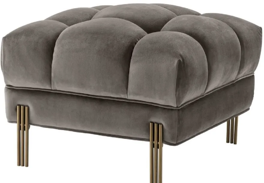 Casa Padrino Luxus Fußhocker Grau / Messingfarben 59 x 59 x H. 43 cm - Samt Hocker mit Edelstahl Beinen - Wohnzimmer Möbel