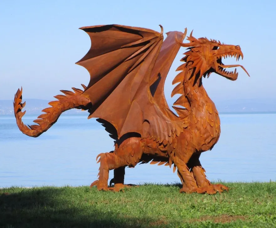 Casa Padrino Luxus Gartendeko Skulptur Drache Rostfarben 290 x 180 x H. 235 cm - Riesige Stahl Deko Figur - Gartenfigur - Hotel Garten Deko