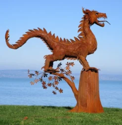 Casa Padrino Luxus Gartendeko Skulptur Drache Rostfarben 290 x 140 x H. 292 cm - Riesige Stahl Deko Figur - Gartenfigur - Hotel Garten Deko
