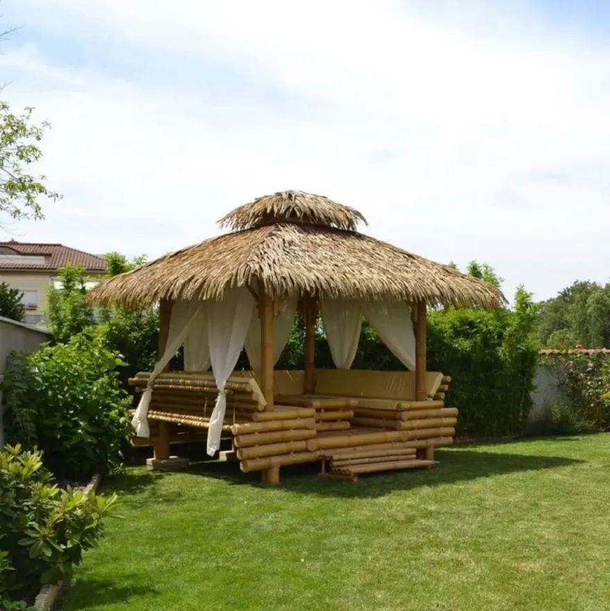 Casa Padrino Luxus Gartenhaus Naturfarben 400 x 400 x H. 350 cm - Wetterbeständiges Bambus Garten Haus - Bambus Pool Haus - Bambus Outdoor Haus - Luxus Bambus Gartenhäuser