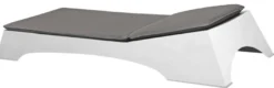 Casa Padrino Luxus Gartenliege Matt Weiß / Dunkelgrau 225 x 80 x H. 40 cm - Moderne Wetterbeständige Liege - Poolliege - Garten Hotel Pool Möbel - Luxus Qualität