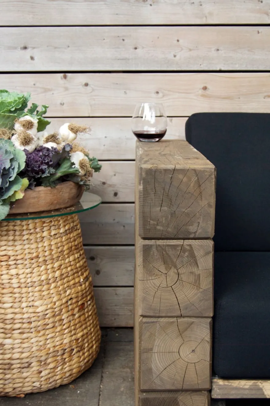 Casa Padrino Luxus Garten Lounge Set aus massivem Eichenholz mit Polsterung - Eckcouch, Sessel und Tisch, 150x70x40 cm