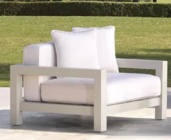 Casa Padrino Luxus Garten Sessel mit Kissen Weiß / Sandfarben 101 x 100 x H. 72 cm - Garten Terrassen Hotel Möbel - Luxus Qualität