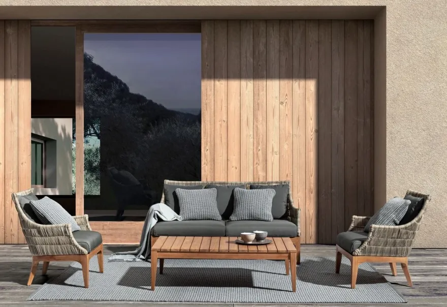 Casa Padrino Luxus Gartensessel mit Kissen Grau / Naturfarben / Braun 69 x 73 x H. 80,5 cm - Wetterbeständiger Garten & Terrassen Sessel - Garten & Terrassen Möbel - Luxus Qualität