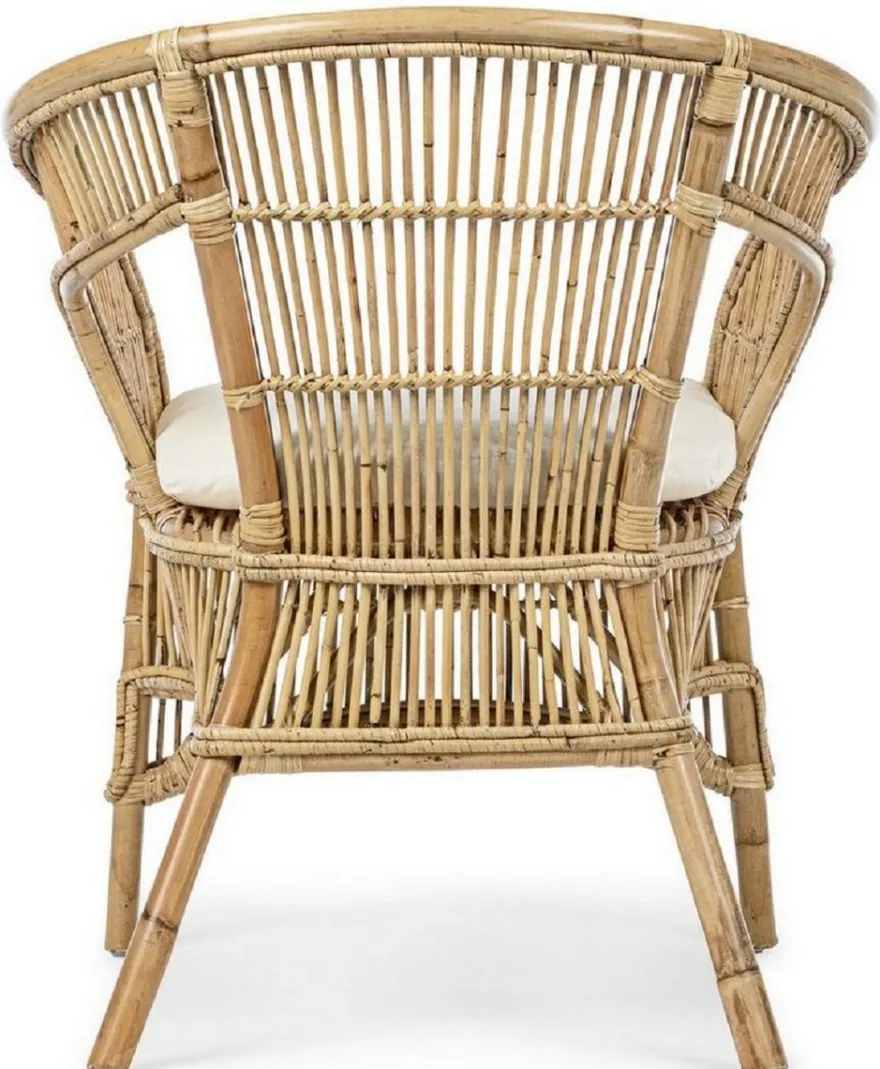 Casa Padrino Luxus Gartensessel Naturfarben / Weiß 68 x 65 x H. 82 cm - Rattan Garten & Terrassen Sessel mit Sitzkissen - Garten & Terrassen Möbel - Luxus Qualität