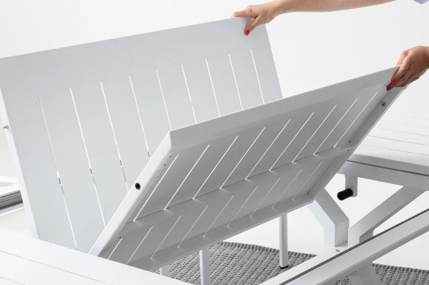 Casa Padrino Luxus Gartentisch Weiß 180-240 x 100 x H. 76 cm - Ausziehbarer Esstisch aus pulverbeschichtetem Aluminium - Luxus Garten & Terrassen Tisch - Luxus Garten & Terrassen Möbel