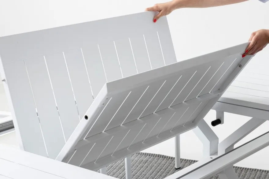 Casa Padrino Luxus Gartentisch Weiß 200-300 x 110 x H. 76 cm - Ausziehbarer Esstisch aus pulverbeschichtetem Aluminium - Luxus Garten & Terrassen Tisch - Luxus Garten & Terrassen Möbel