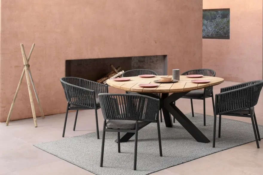 Casa Padrino Luxus Gartentisch Naturfarben / Schwarz Ø 160 x H. 77 cm - Garten Esstisch mit Teakholz Tischplatte und Aluminium Beinen - Garten & Terrassen Tisch - Luxus Garten & Terrassen Möbel