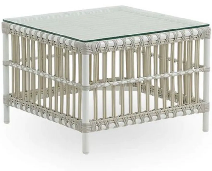 Casa Padrino Luxus Gartentisch Weiß / Grau 60 x 60 x H. 43 cm - Wetterbeständiger Garten & Terrassen Beistelltisch mit Glasplatte - Moderne Garten & Terrassen Möbel - Luxus Kollektion