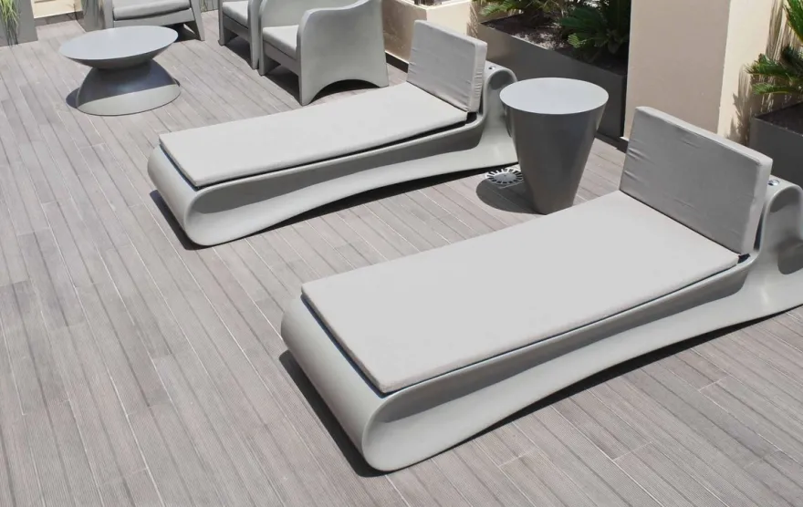 Casa Padrino Luxus Gartentisch Matt Grau Ø 51 x H. 60 cm - Runder Wetterbeständiger Beistelltisch - Garten Terrassen Tisch Möbel - Luxus Kollektion