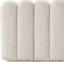 Casa Padrino Luxus Hocker Cremefarben 47 x 46 x H. 46 cm - Gepolsterter Wohnzimmer Sitzhocker - Luxus Möbel