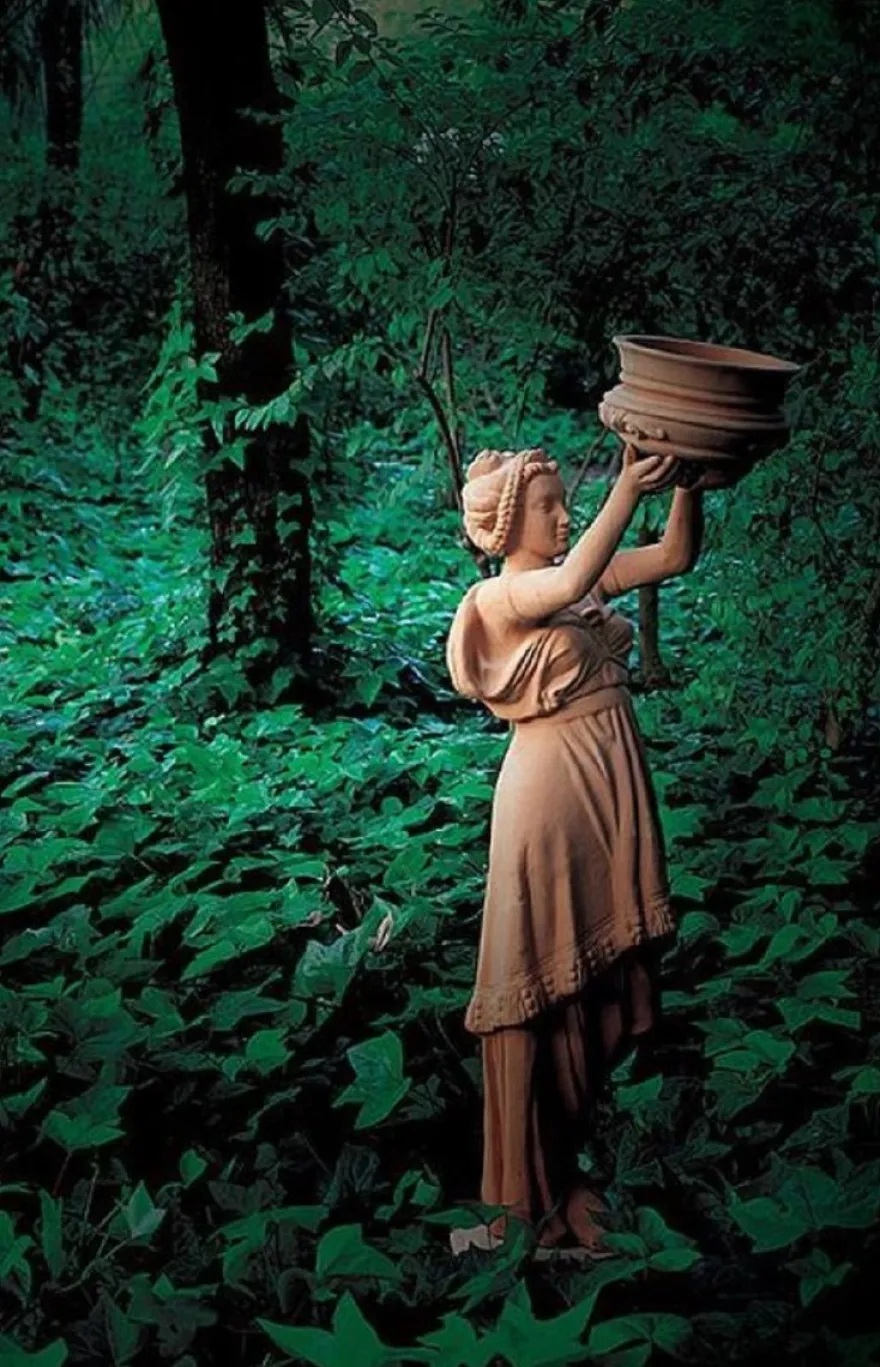 Casa Padrino Luxus Jugendstil Deko Skulptur Frau mit Blumentopf Terracotta H. 140 cm - Prunkvolle Keramik Statue - Handgefertigte Deko Figur - Garten & Terrassen Deko Accessoires