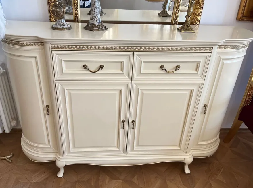 Casa Padrino Luxus Jugendstil Sideboard Creme / Antik Messing 176 x 57,5 x H. 111 cm - Eleganter Massivholz Schrank mit 4 Türen und 2 Schubladen - Barock & Jugendstil Möbel