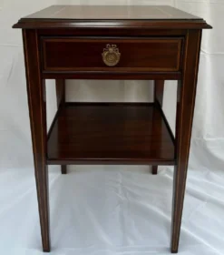 Casa Padrino Luxus Jugendstil Mahagoni Beistelltisch mit Schublade Braun 40 x 40 x H. 61 cm - Massivholz Nachttich - Barock & Jugendstil Möbel