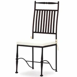 Casa Padrino Luxus Jugendstil Schmiedeeisen Gartenstuhl mit Sitzkissen Schwarz / Weiß H. 110 cm