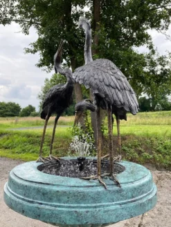 Casa Padrino Luxus Jugendstil Bronze Springbrunnen Kraniche Mehrfarbig 79 x 74 x H. 150 cm - Prunkvoller Gartenbrunnen - Gartendeko Brunnen - Barock & Jugendstil Garten Deko Accessoires