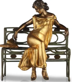 Casa Padrino Luxus Jugendstil Skulptur Dame auf Sitzbank Bronze mit Patina / Gold / Antik Grün H.65 cm - Handgefertigte Bronze Deko Figur - Luxus Qualität - Made in Italy