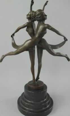 Casa Padrino Luxus Jugendstil Bronze Skulptur Tänzerinnen mit Marmorsockel Bronzefarben / Schwarz 24 x 13 x H. 36 cm - Bronzefigur - Dekofigur - Deko Accessoires
