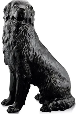 Casa Padrino Luxus Keramik Deko Figur Hund Schwarz 67 x 46 x H. 94 cm - Handgefertigte Keramik Skulptur mit Swarovski Kristallglas Augen - Keramik Tierfigur - Luxus Deko Figuren - Deko Skulpturen
