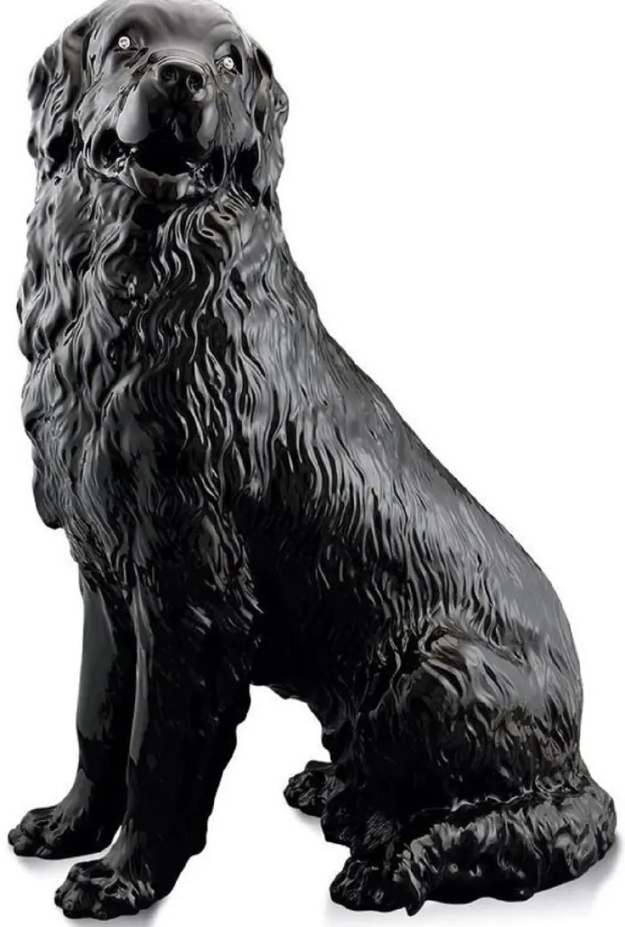 Casa Padrino Luxus Keramik Deko Figur Hund Schwarz 67 x 46 x H. 94 cm - Handgefertigte Keramik Skulptur mit Swarovski Kristallglas Augen - Keramik Tierfigur - Luxus Deko Figuren - Deko Skulpturen