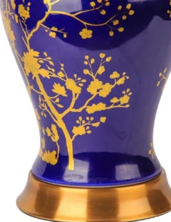 Casa Padrino Luxus Keramik Tischleuchte Blau / Gold / Weiß Ø 42 x H. 62 cm - Runde Keramik Schreibtischleuchte mit Lampenschirm - Luxus Keramik Leuchten