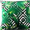 Casa Padrino Luxus Kissen Miami Palm Leaves Schwarz / Weiß / Grün 45 x 45 cm - Feinster Samtstoff - Deko Wohnzimmer Kissen