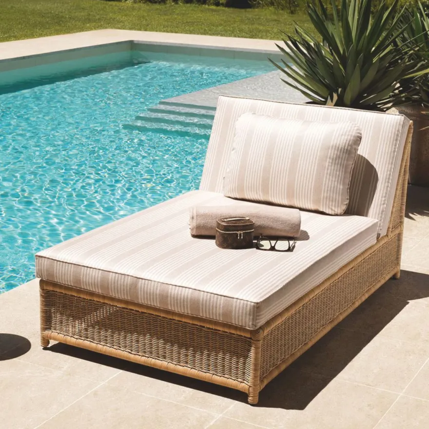 Casa Padrino Luxus Kunstrattan Gartenliege Beige / Weiß / Naturfarben 168 cm - Luxus Hotel & Garten Möbel - Luxus Qualität