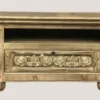 Casa Padrino Luxus Landhausstil TV Schrank Naturfarben - Handgefertigtes Massivholz Wohnzimmer Sideboard mit 2 Türen und Schublade - Luxus Wohnzimmer Möbel im Landhausstil