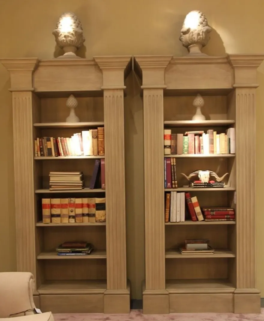 Casa Padrino Luxus Landhausstil Bücherschrank Beige - Handgefertigter Massivholz Schrank - Regalschrank - Edle Landhausstil Massivholz Möbel
