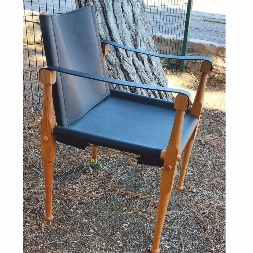 Casa Padrino Luxus Leder Regisseur Stuhl mit Armlehnen Schwarz / Naturfarben - Echtleder Möbel