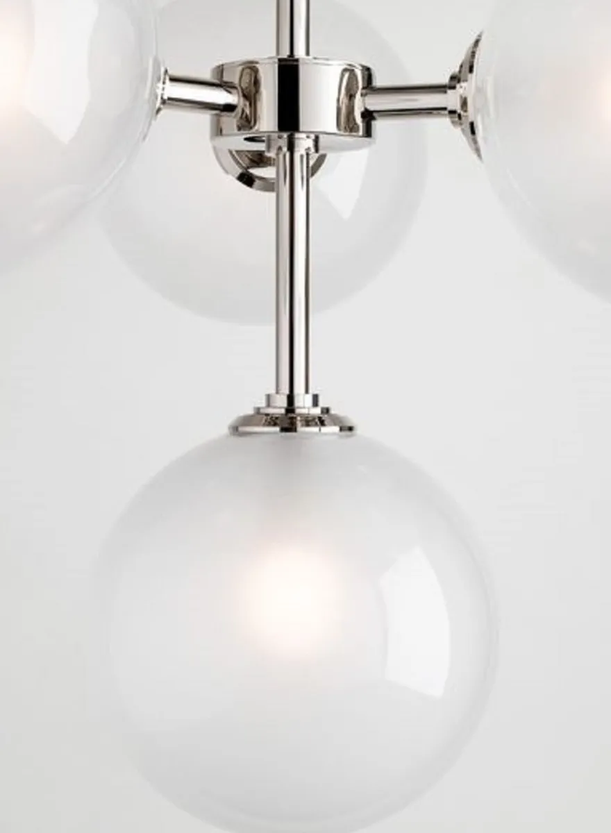 Casa Padrino Luxus LED Kronleuchter Silber Ø 75,6 x H. 63,5 cm - Kronleuchter mit kugelförmigen Lampenschirmen - Luxus Qualität