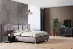 Casa Padrino Luxus Massivholz Schlafzimmer Set Lila / Schwarz / Gold - 1 Doppelbett mit Kopfteil & 2 Nachttische - Luxus Schlafzimmer Möbel