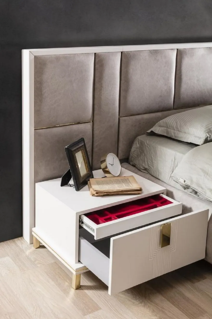 Casa Padrino Luxus Massivholz Schlafzimmer Set Grau / Weiß / Gold - 1 Doppelbett mit Kopfteil & 2 Nachttische - Luxus Schlafzimmer Möbel