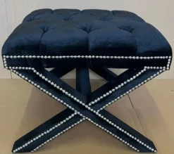 Casa Padrino Luxus Neo Classic Hocker Schwarz / Silber 56 x 54 x H. 46 cm - Wohnzimmer Sitzhocker - Vintage Stil Kreuzhocker - Wohnzimmer Möbel - Luxus Möbel