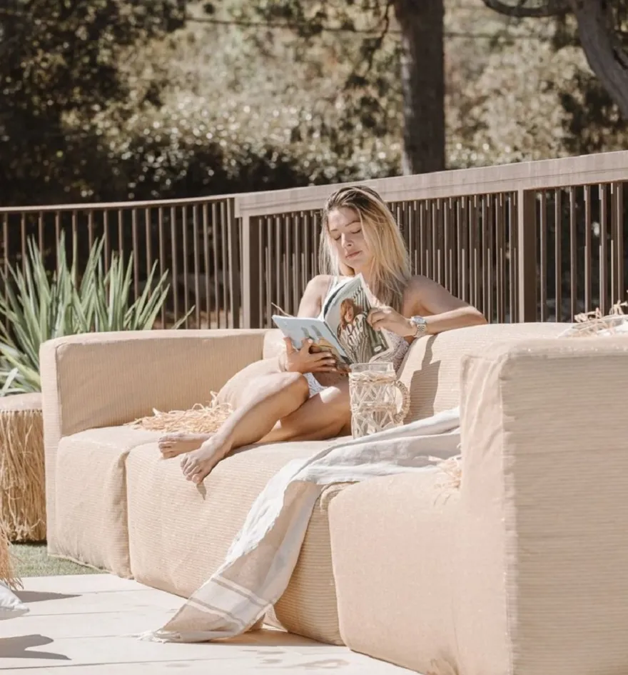 Casa Padrino Luxus Outdoor Garten Sofa Beige 250 cm