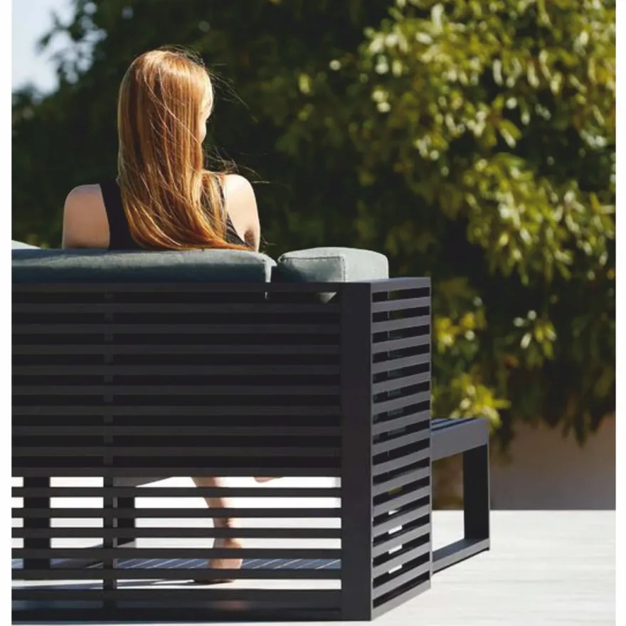 Casa Padrino Luxus Outdoor Garten Sessel Grün / Schwarz 100 cm - Hotel & Garten Möbel