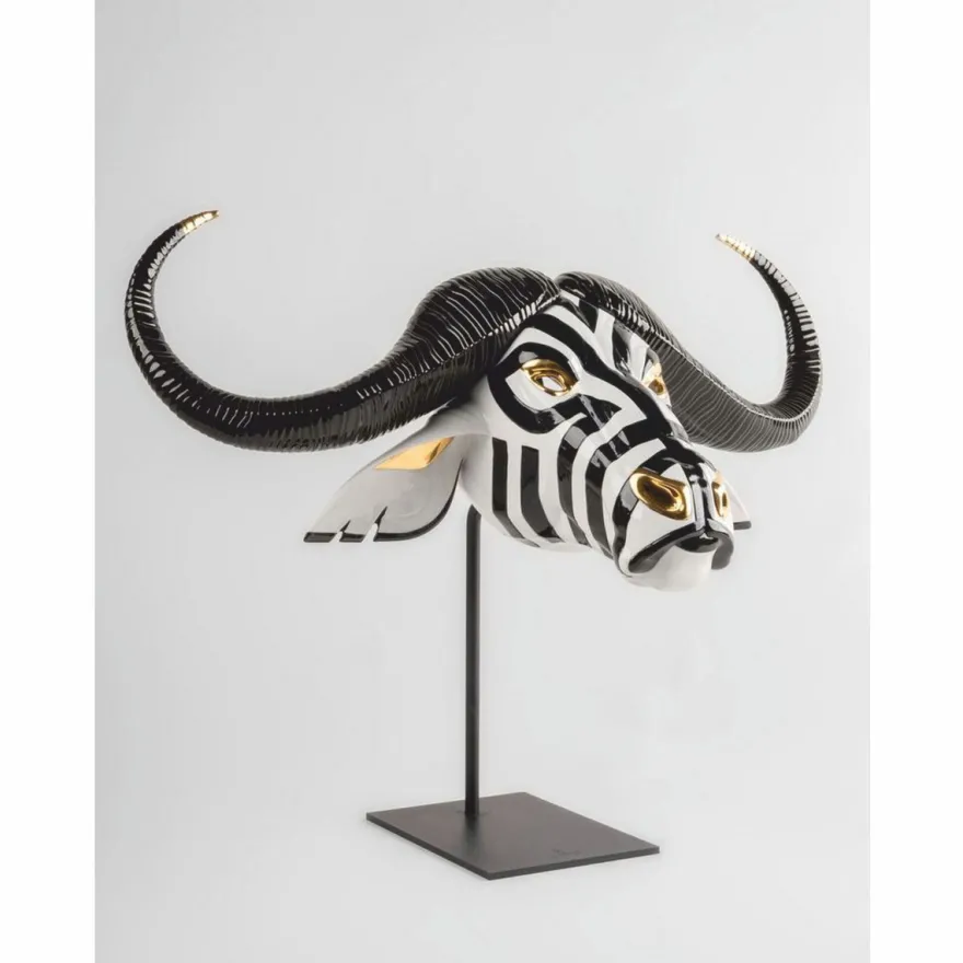 Casa Padrino Luxus Porzellan Deko Maske Büffel Weiß / Schwarz / Gold 67 x 22 x H. 36 cm
