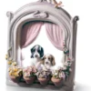 Casa Padrino Luxus Porzellan Skulptur Wartende Haustiere Mehrfarbig 18 x H. 21 cm - Luxus Wohnzimmer Dekoration